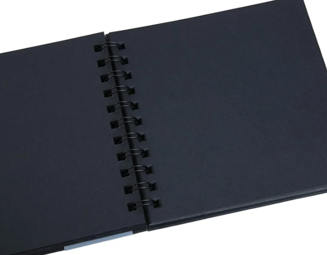 BRUSTRO Black Sketchbook | A5, 200GSM | 40 Sheets/80 Pages | Wiro Bound